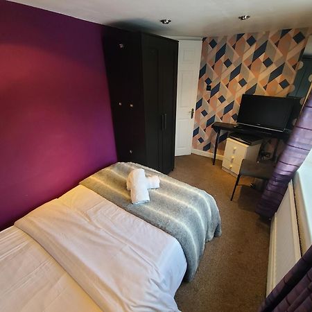 Grand Near Etihad Stadium Coop Live Droylsden Buitenkant foto